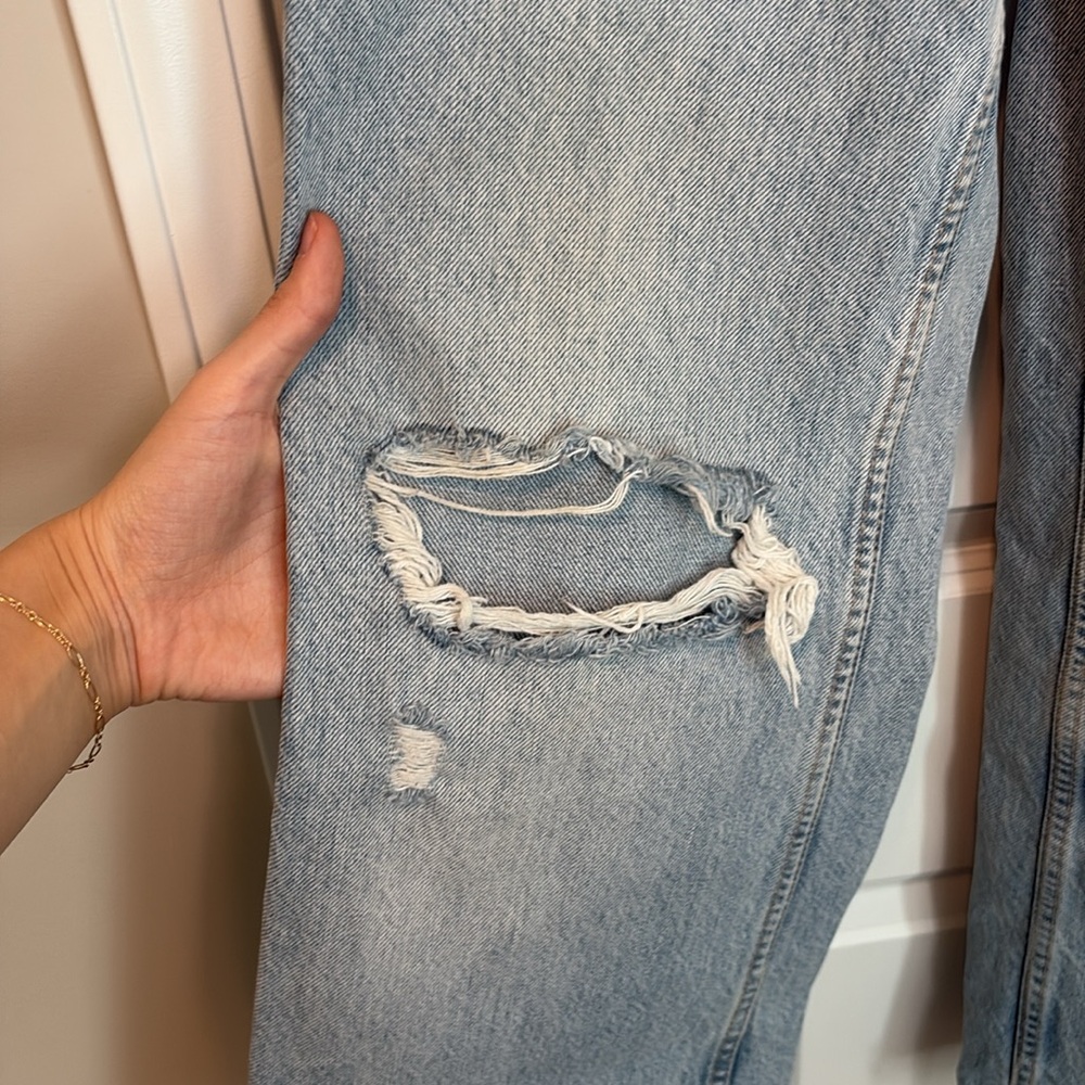 Zara TRF Light Blue Distressed Wide Leg Jeans
Discontinued style! - Picture 5 of 9